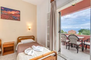 Apartment '3' with Sea View, Wi-Fi and Air Conditioning - Image 3