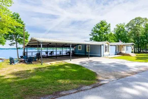 Spacious Vacation Rental with Stunning Lake Views from the Incredible Deck for an Amazing Getaway in Sabine National Forest in Hemphill, Texas - Image 2