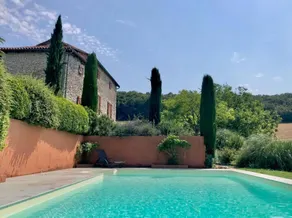 Gite with garden, barbecue & private pool - Image 2