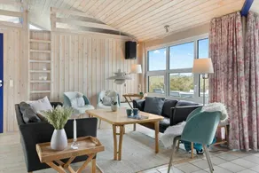 Holiday home with jacuzzi, barbeque & sauna | Close to the beach | Pet-friendly - Image 2