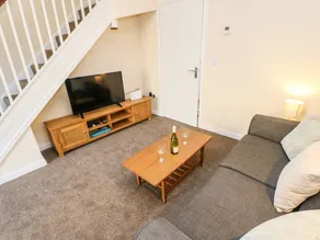 Cottage with garden - Image 4