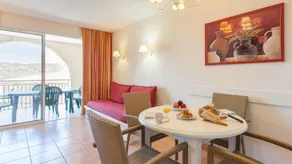 Apartment with terrace & pool | Pets are welcome - Image 2