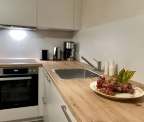 Appartement avec jardin, barbecue et internet haut débit | Vue jardin | Parfait pour le travail à distance - Image 2