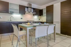 Agréable appartement de vacances avec piscine - Image 4