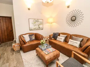Voll ausgestattetes wunderschönes Landhaus mit Garten und Terrasse | Hunde erlaubt - Image 4