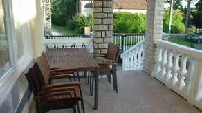 Pleasant house with terrace & garden - Image 5
