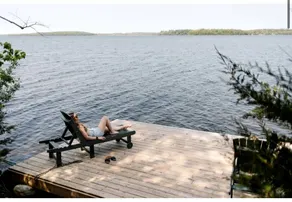 Lakeside Group Cabin with Huge Deck, Fire Pits & Sunset Views in Ontario, Canada - Image 4
