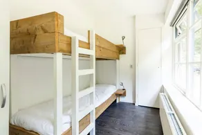 This single-storey bungalow is the ideal holiday accommodation for groups with young children or for guests with limited mobility. - Image 5
