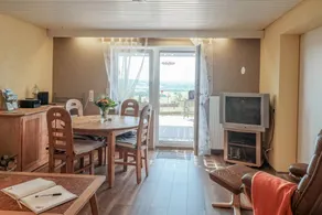 Appartamento con giardino, barbecue e terrazza | Vista sul giardino - Image 4
