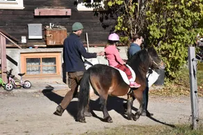 Appartement convivial et familial avec jardin et barbecue | Vue jardin | À côté du ski | Avec animaux autorisés - Image 5