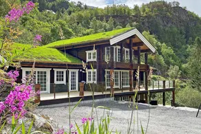 House with terrace & garden | Water view - Image 4