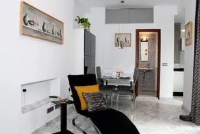Flat | Near Puerta de la Macarena - Image 4
