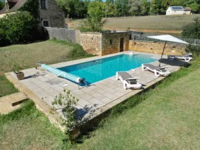 Holiday home with garden, barbecue & heated pool - Image 3