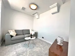 Family-oriented pleasant apartment with terrace | Near Lower Barrakka Gardens | Water view - Image 2