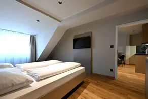 Flat | Next to Imperial Castle | City view - Image 2