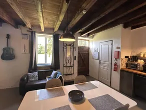 Gite with garden & pool - Image 3