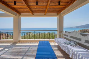 Holiday apartment with garden, pool & BBQ | Close to the beach - Image 5