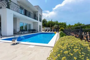 Holiday home with pool for 8 people - Image 2