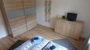 Holiday apartment with garden - Image 2