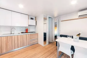 Mobil-home avec barbecue, jardin et terrasse - Image 2