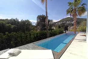 Villa with terrace, pool & jacuzzi | Panoramic view - Image 4
