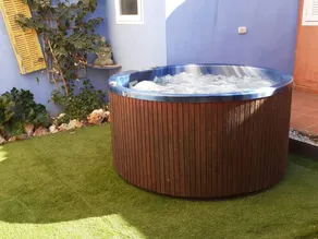 Maison avec barbecue et jardin - Image 5