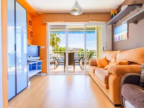 Voll ausgestattete Wohnung mit Pool und Terrasse - Image 3
