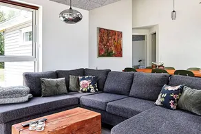Fully equipped holiday home with terrace & barbeque - Image 5