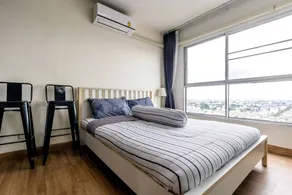 Holiday apartment with pool & garden | City view - Image 5