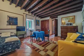 Aparthotel with terrace & pool - Image 4