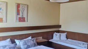 Mehrbettzimmer für 3 Personen in Weiding - Image 3