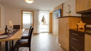 Family-friendly apartment - Image 2