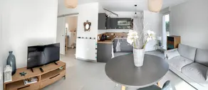 Charmant appartement de vacances avec terrasse et jardin | Vue jardin - Image 3
