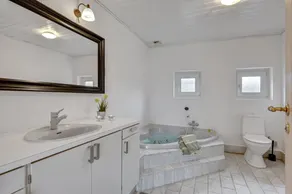 House with terrace & hot tub | Water view - Image 3