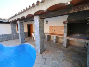 Villa with pool and AC - 12 guests - Image 5