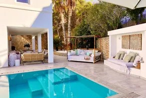 Villa avec terrasse, piscine et jardin | Vue panoramique - Image 2