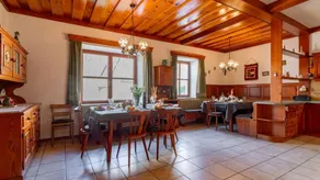 House with barbeque & garden - Image 5