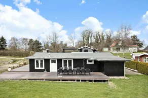 Charming house with terrace, BBQ & sauna | Beach nearby - Image 3