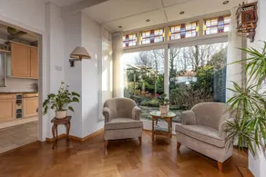 Maison avec jardin et terrasse - Image 2