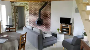 Children-friendly cottage with garden & barbecue - Image 2