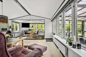 Holiday home with terrace - Image 5