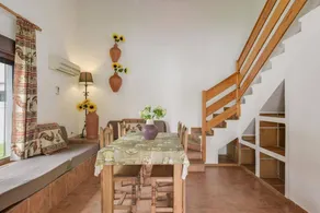 Holiday Home 'Miguelin 5' with Shared Pool, Wi-Fi and Air Conditioning - Image 4