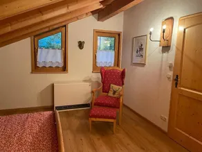 Child-friendly holiday home with terrace, heated pool & garden | Mountain view - Image 5