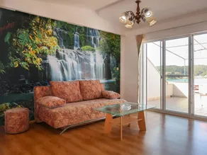 Apartment with barbeque & garden - Image 2