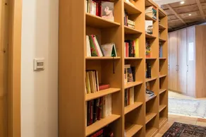 Flat with garden & terrace - Image 5