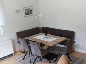 Casa accogliente e familiare con piscina riscaldata, giardino e terrazza | Vista sulla montagna - Image 4