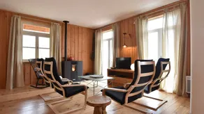 Holiday apartment with terrace, pool & garden - Image 2