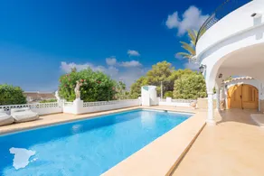 Voll ausgestattete Villa mit privatem Pool, Garten und Grill | Strandblick - Image 4