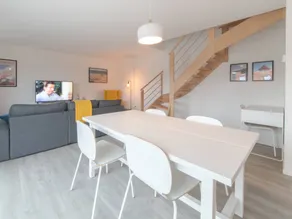 Flat with garden - Image 2