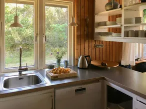 Holiday home with terrace & garden | Suitable for remote work - Image 3